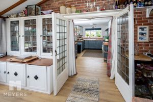 Photo 31- click for photo gallery